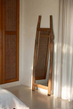 The Fabulook Dressing Room Mirror - Natural