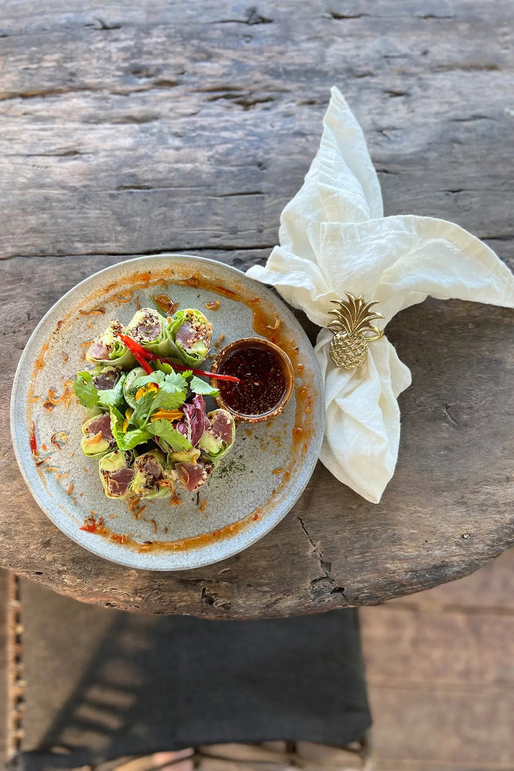 Anillo para servilleta con forma de piña - dorado
