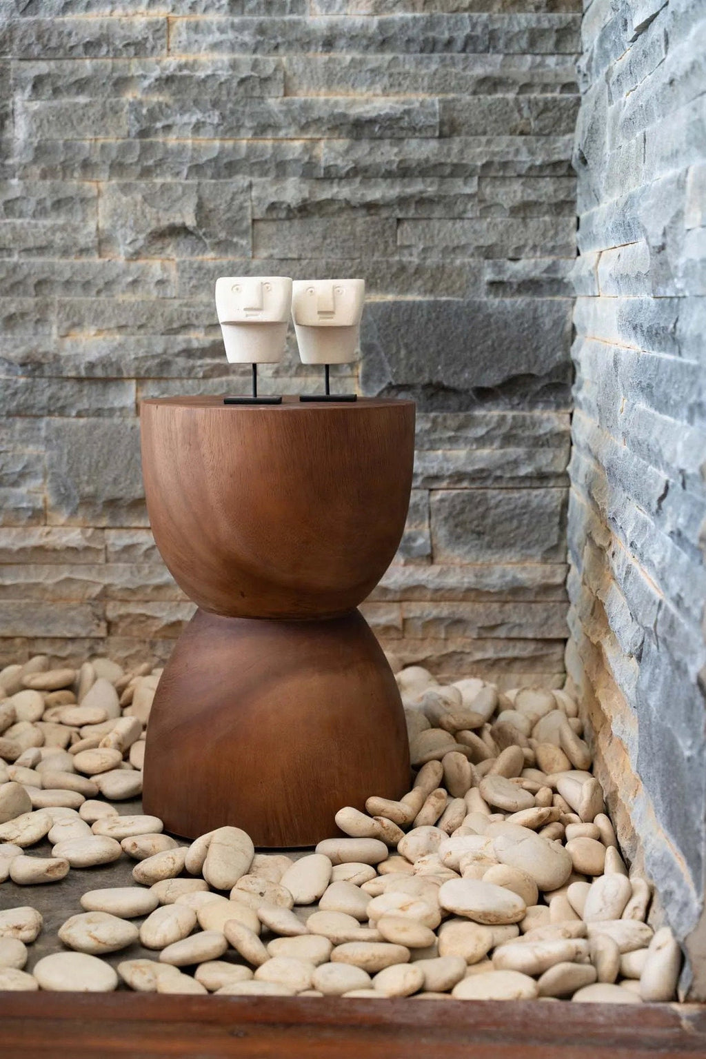 La Piedra Sumba n.º 23 con base