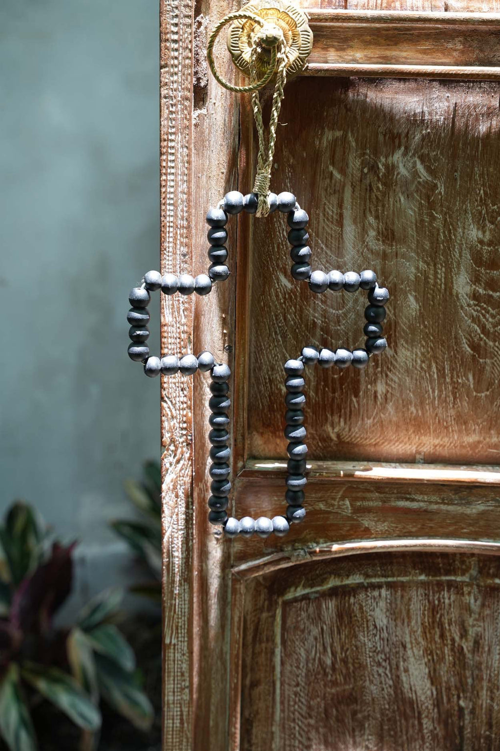 The Wooden Cross - Black