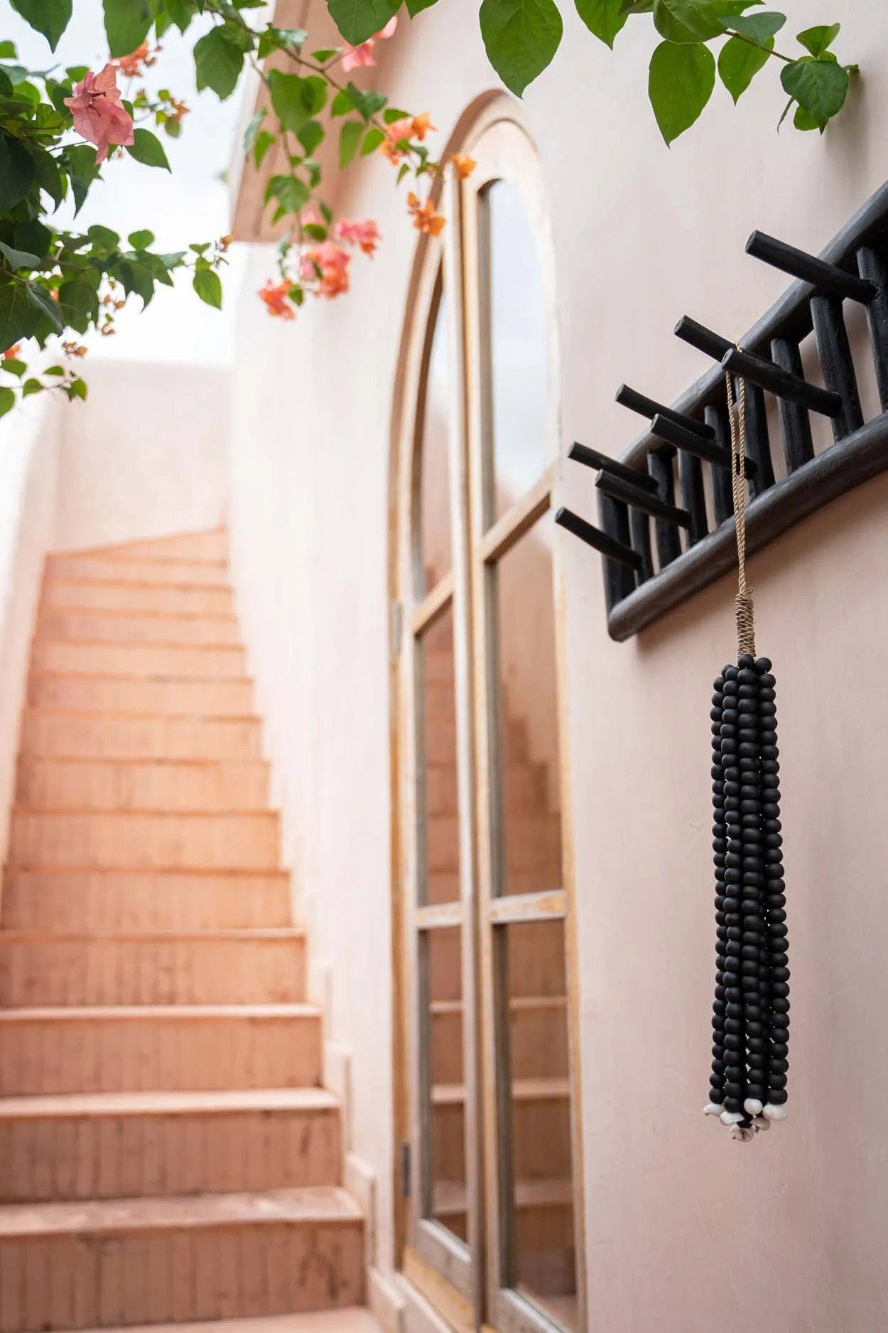 The Wooden Beads Tassel - Black