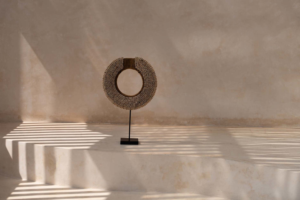 The Shell Réunion on Stand - Natural