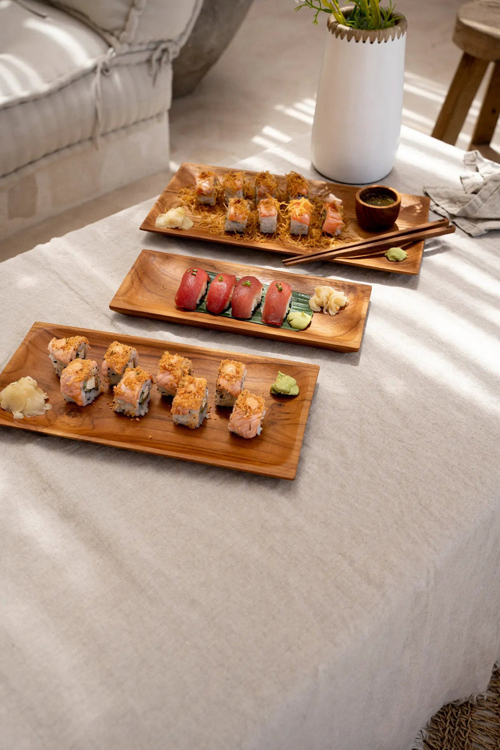 The Teak Root Sushi Plate - S