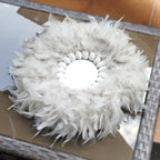 ESPEJO DE PLUMAS grises y conchas blancas