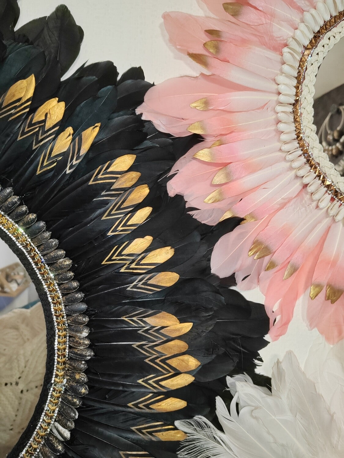 Espejo de plumas “Eclipse Dorado”