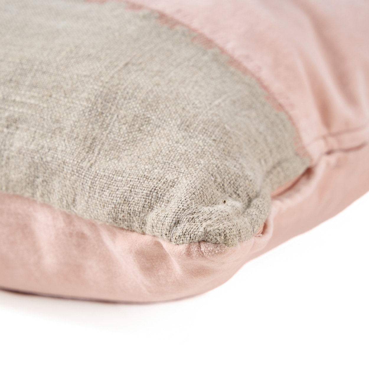 De Velvet Divorce Kussensloop - Natuurlijke Roze - 30x50