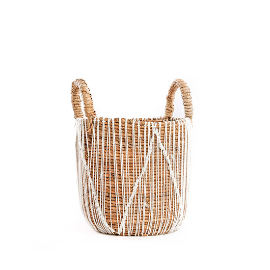 La cesta de macramé con puntada recta - S
