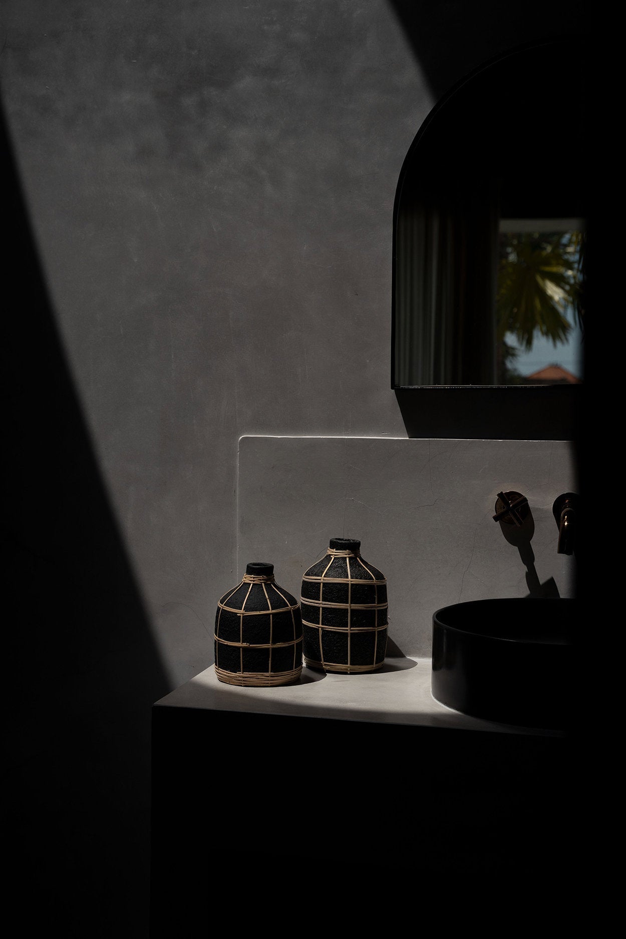 El jarrón Whoopy - Negro natural - M