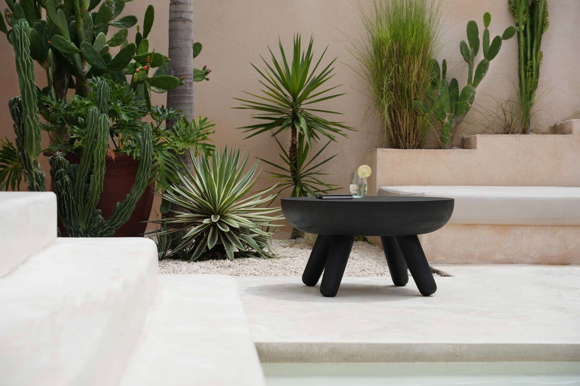 La mesa de centro Losten - negra