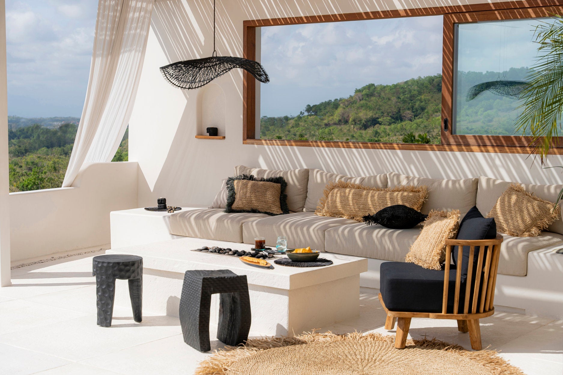 The Paramo Stool - Black