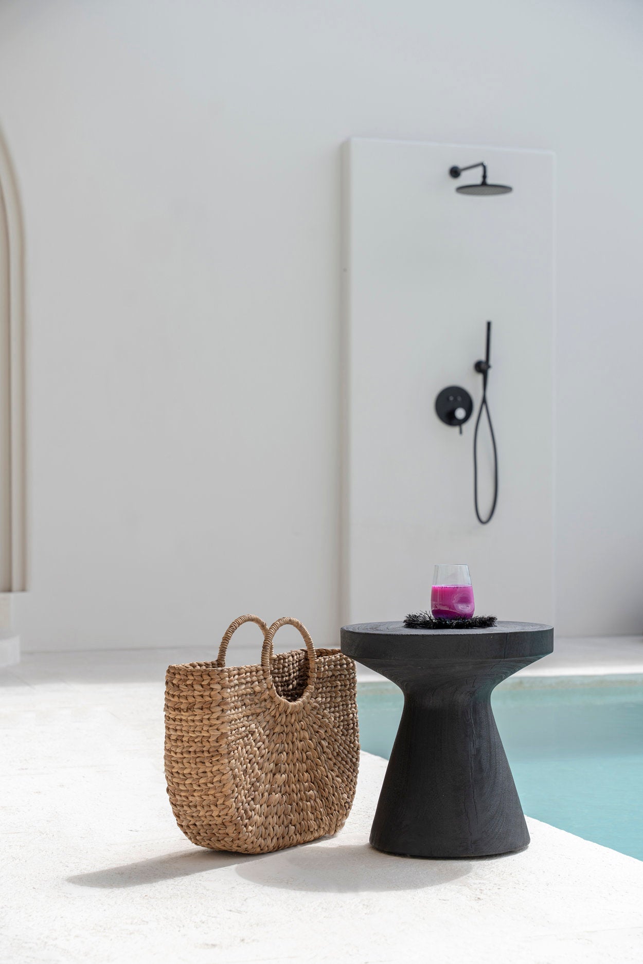 The Gravity Side Table - Black