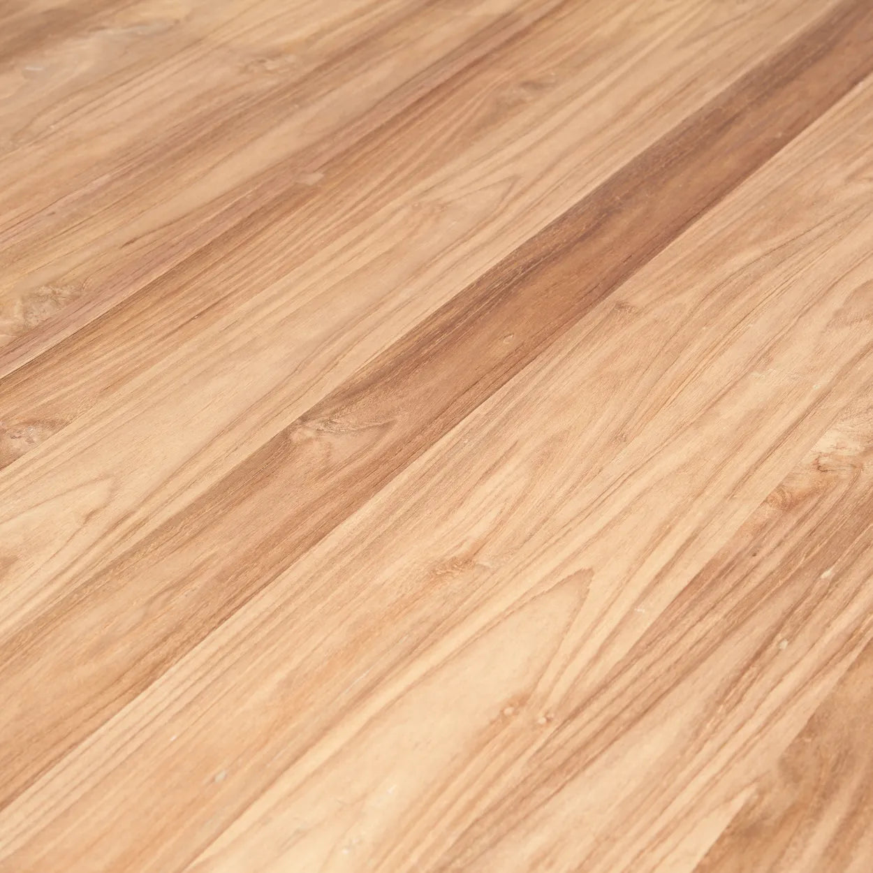 The Yikko Dining Table - Indoor