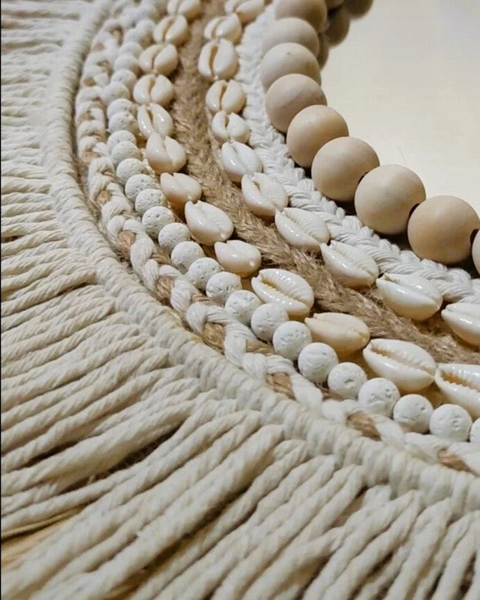 Espejo de fibras y macramé