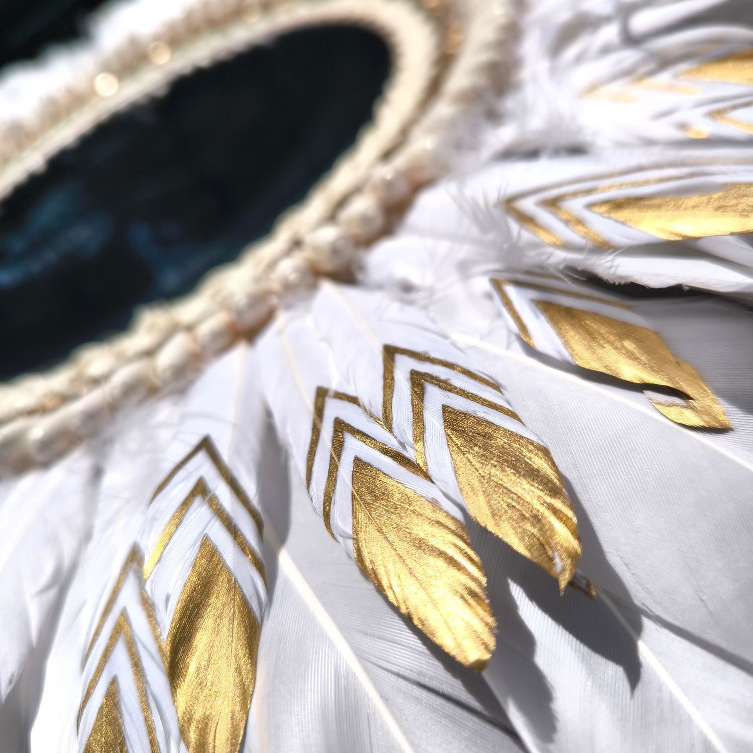 Espejo de plumas “Aurora Blanca”